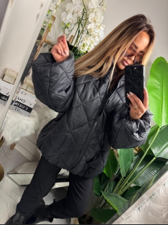 Damska kurtka puchowa oversize typu puffer w kolorze czarnym